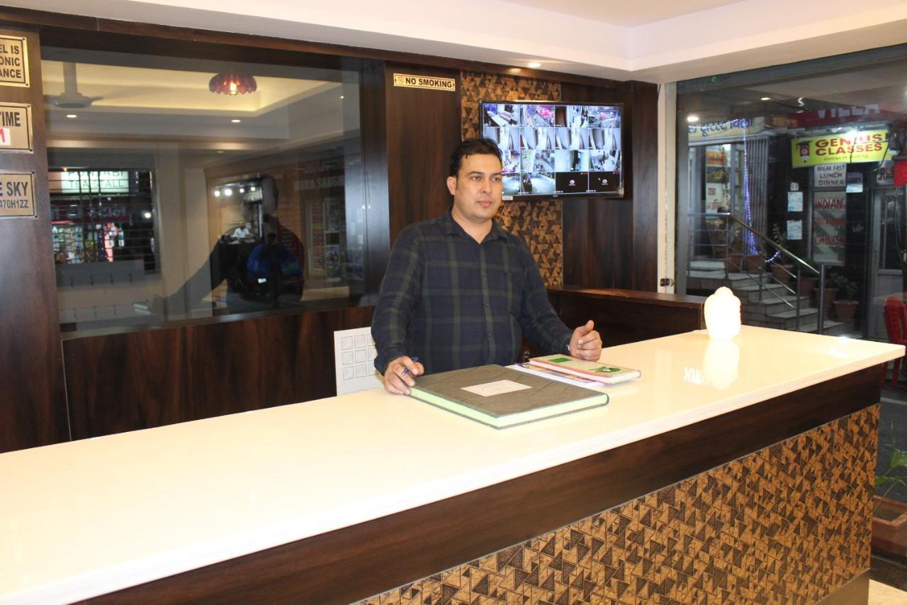 Hotel Blue Sky Haridwār Екстериор снимка