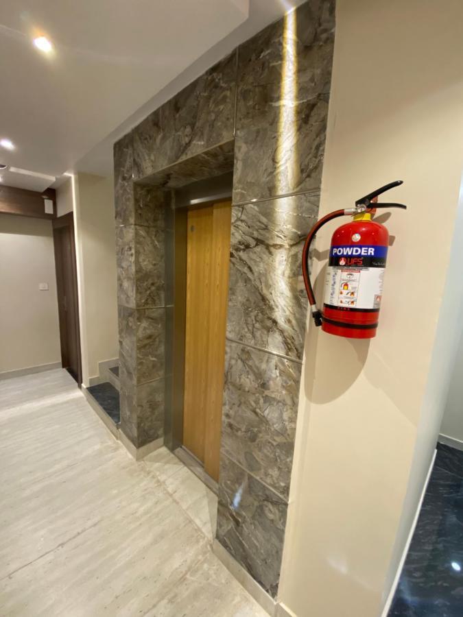 Hotel Blue Sky Haridwār Екстериор снимка